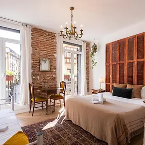 Off Beat - Self-check-in - Sleep Conscious 3* San Sebastian